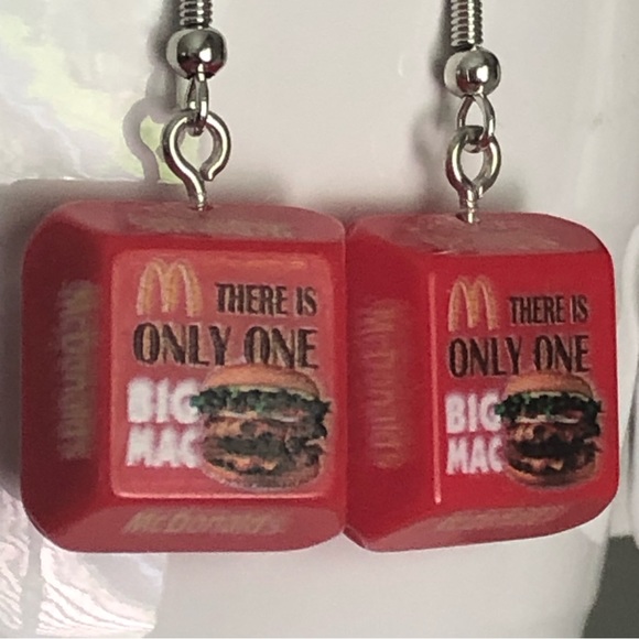 New Burger Package Dangling Handmade Earrings Big Mac McDonalds Fun Party Gift - Picture 4 of 6